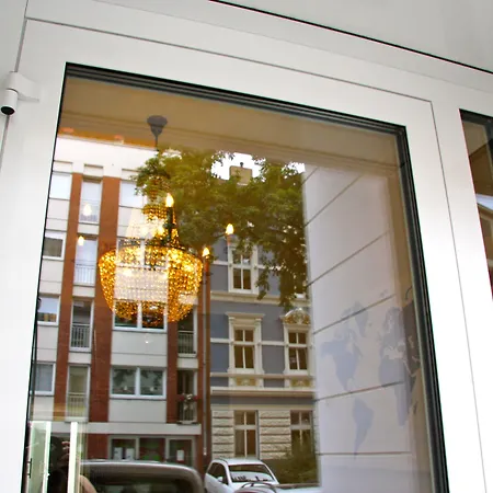 Gemini 3* Dusseldorf