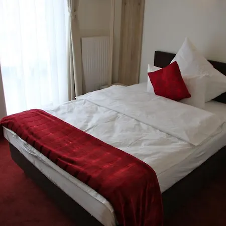 Gemini 3* Düsseldorf