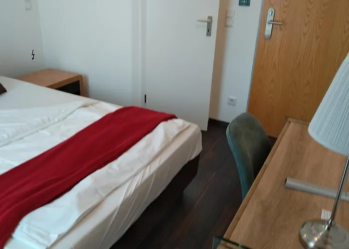 Gemini 3* Düsseldorf