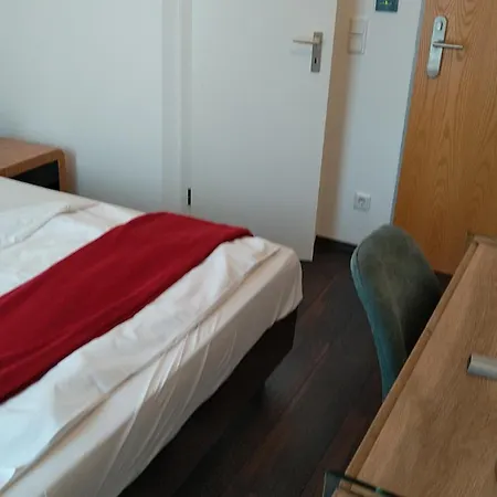 Gemini 3* Dusseldorf